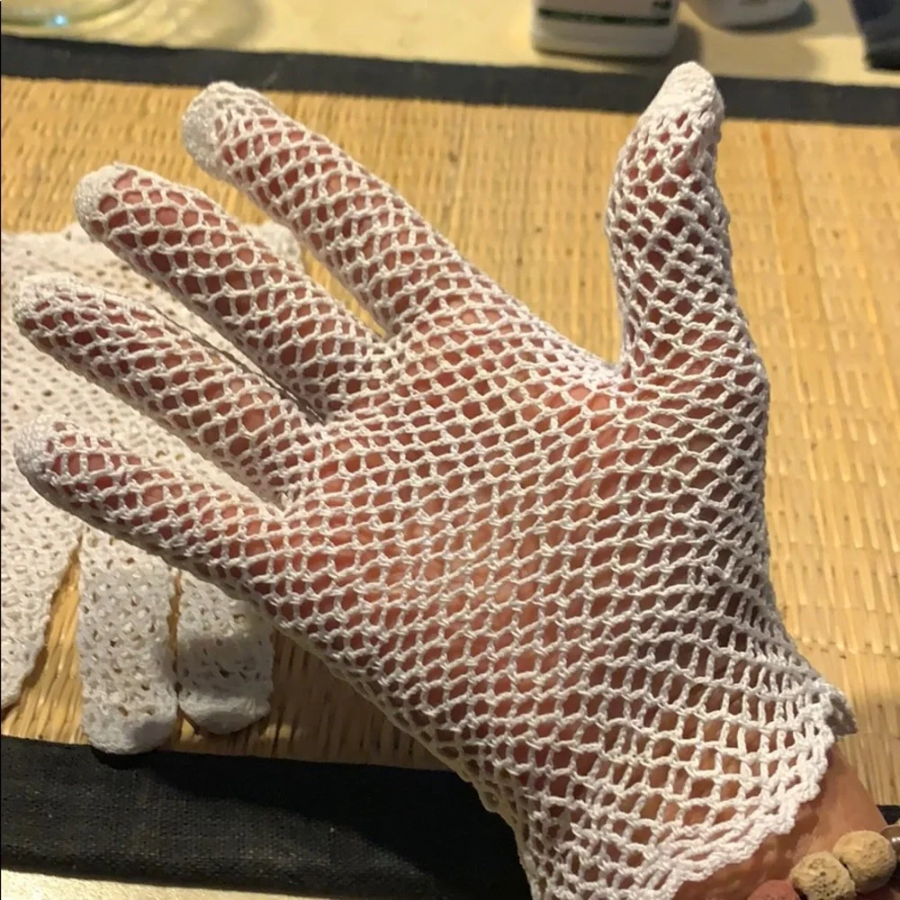 Vintage Ivory Crotchet Gloves‎